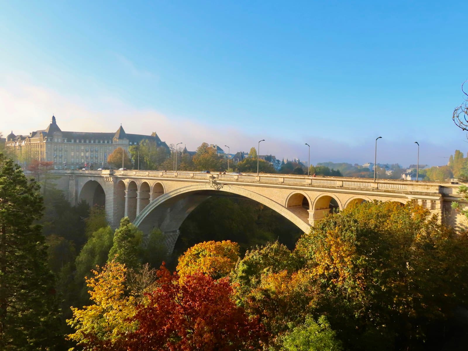 Vendre au Luxembourg en 2026 : prix, estimation et erreurs qui coûtent cher
